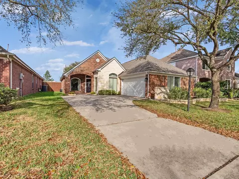 3518 Shadowwalk Dr, Houston, TX 77082