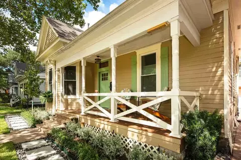 926 Allston St, Houston, TX 77008