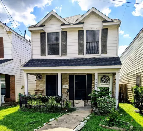 7905 Dyer St, Houston, TX 77088