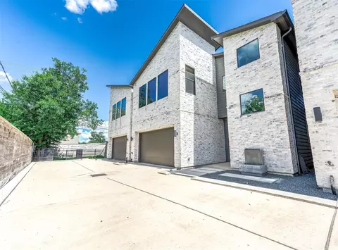 1522 Caywood Ln #C, Houston, TX 77055