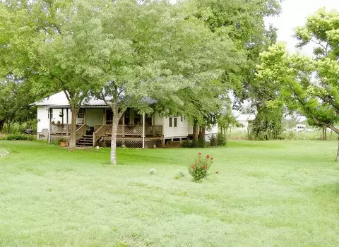 11913 Mcangus Rd, Del Valle, TX 78617