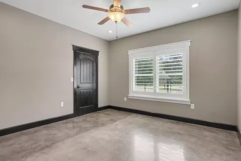 Bedroom - 184 Bridgepoint, Onalaska, TX 77360 photo 3 of 6