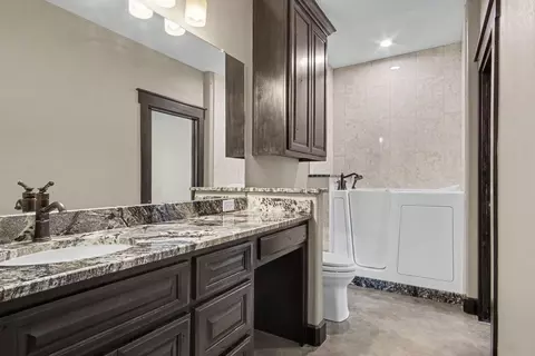 Bath - 184 Bridgepoint, Onalaska, TX 77360 photo 2 of 4