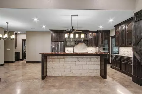 Kitchen - 184 Bridgepoint, Onalaska, TX 77360 photo 1 of 5