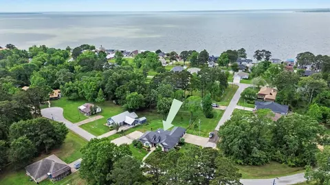 View/Area - 184 Bridgepoint, Onalaska, TX 77360 photo 3 of 6