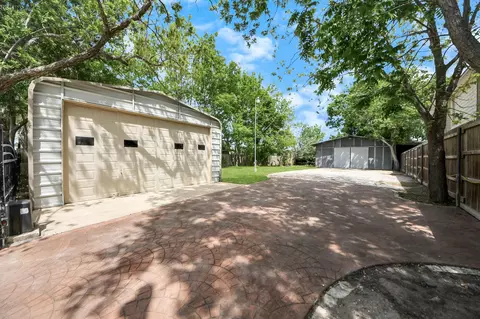 704 Cleo St, Fresno, TX 77545