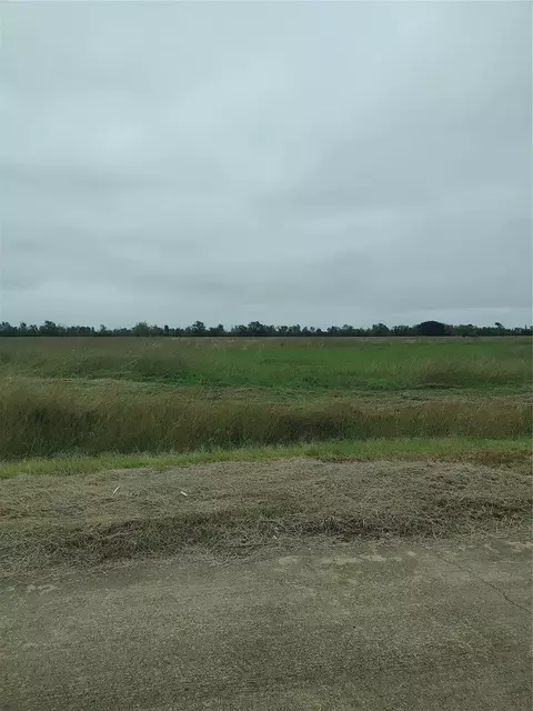 lot128 Stampede Trl, Angleton, TX 77515