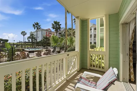 7000 Seawall Blvd #412, Galveston, TX 77551