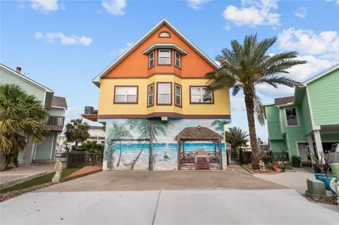 106 Isles End Rd, Tiki Island, TX 77554