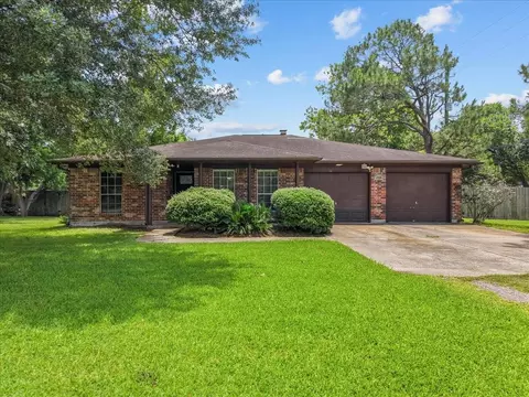 3739 Tower Rd, Santa Fe, TX 77517