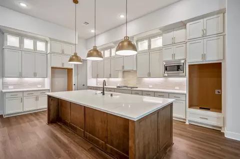 Kitchen - 209 Lilac Tree Ct, Willis, TX 77318 photo 2 of 4