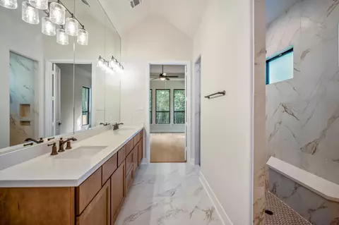 Bath - 209 Lilac Tree Ct, Willis, TX 77318 photo 1 of 7