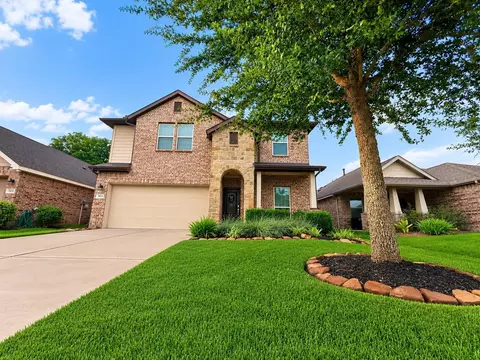 3823 Singing Flower Ln, Richmond, TX 77406