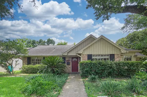 12502 Queensbury Ln, Houston, TX 77024