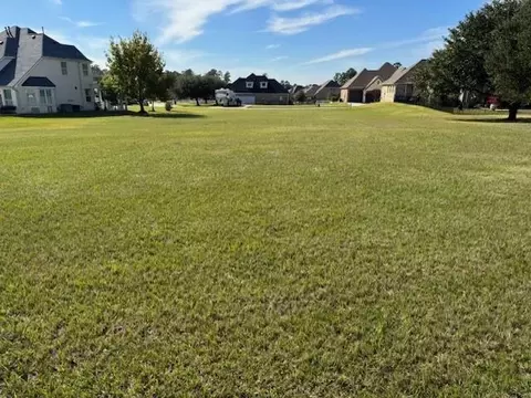 5912 Oak Leaf Ct, Conroe, TX 77304 photo 4