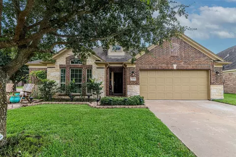 3003 Fern Brook Ln, Rosenberg, TX 77471