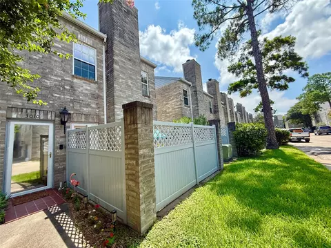 6000 Reims Rd #3010, Houston, TX 77036
