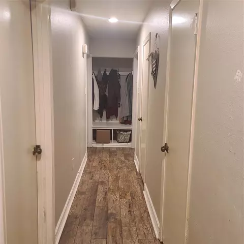 Entry Way - 2891 Avenue M Extended, Conroe, TX 77301 photo 4 of 4