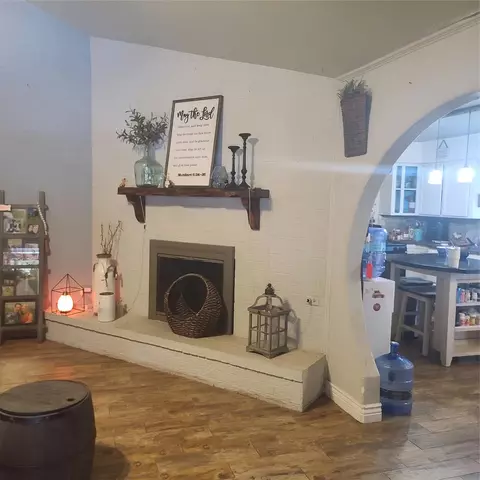 Entry Way - 2891 Avenue M Extended, Conroe, TX 77301 photo 2 of 4