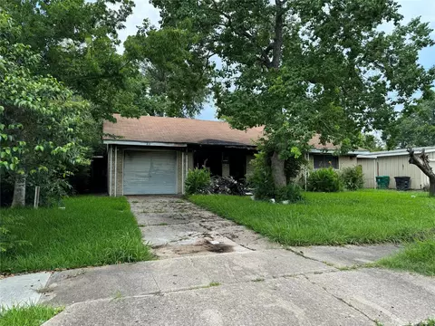 4211 Tavenor Ln, Houston, TX 77047