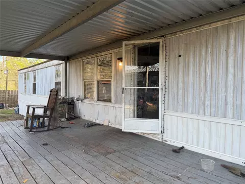 199 Walnut Cv, Onalaska, TX 77360