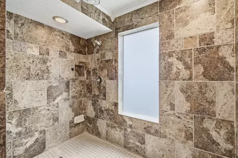 Bath - 8310 Mentmore Dr, Spring, TX 77379 photo 3 of 4