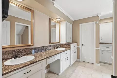 Bath - 8310 Mentmore Dr, Spring, TX 77379 photo 2 of 4