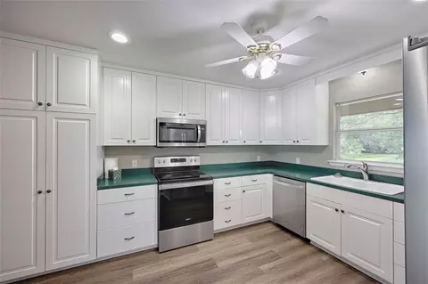 Kitchen - 3545 E I 10 Frontage Rd, Schulenburg, TX 78956 photo 1 of 2