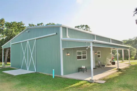 Exterior - 3545 E I 10 Frontage Rd, Schulenburg, TX 78956 photo 8 of 11