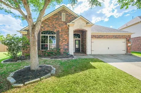 4718 Sedgewood Dr, Rosenberg, TX 77471
