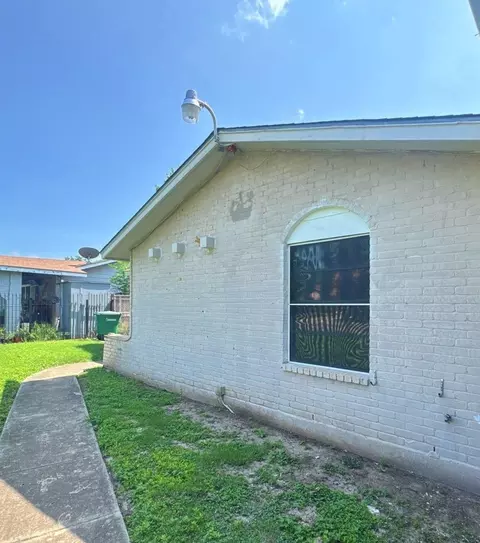 9139 Lytle Ave, San Antonio, TX 78224