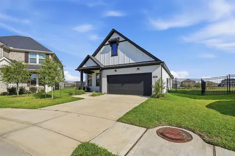 5638 Birchwood Glen Dr, Katy, TX 77493