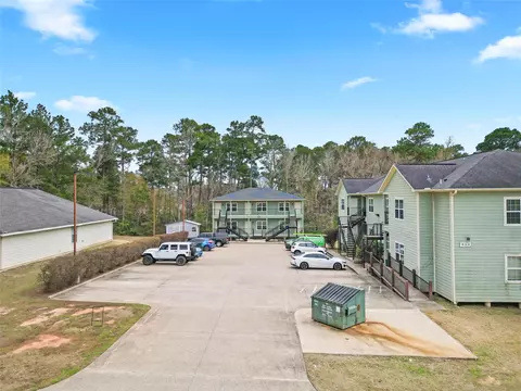 409 Beto St, Huntsville, TX 77340