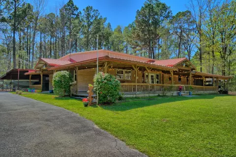 590 Angela Ln, Hemphill, TX 75948