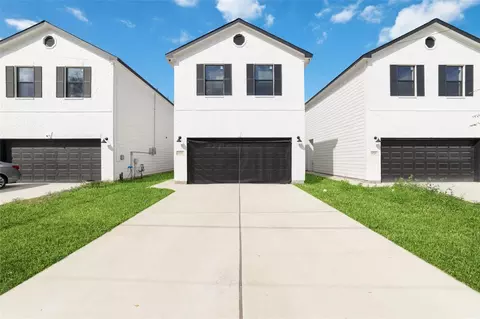 8723 Compton St, Houston, TX 77016