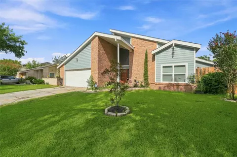 12331 Silo Ln, Houston, TX 77071