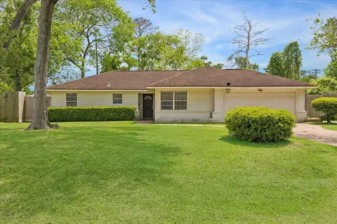 9321 Saddle Ln, Houston, TX 77080