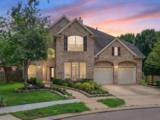 1235 Ancrum Hill Ln, Sugar Land, TX 77479