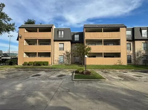 8423 Hearth Dr #3, Houston, TX 77054