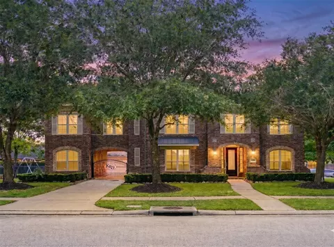 3602 Lindhaven Dr, Pearland, TX 77584