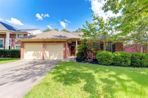 7830 Shangrila Ln, Houston, TX 77095