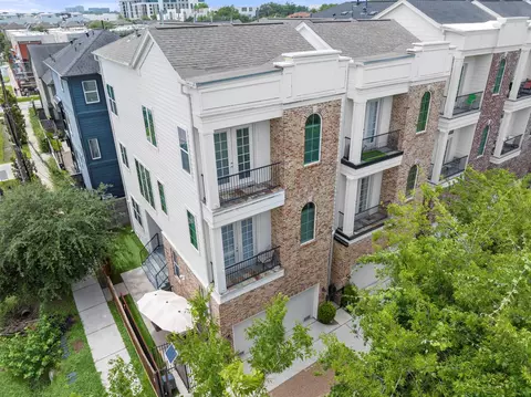 1041 W 17th St, Houston, TX 77008