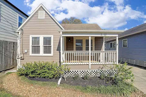 1011 W 23rd St, Houston, TX 77008