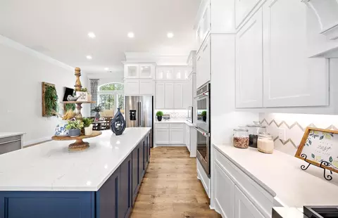 Kitchen - 16355 Donen Ave, Conroe, TX 77302 photo 5 of 8