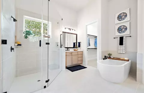 Bath - 16355 Donen Ave, Conroe, TX 77302 photo 3 of 4