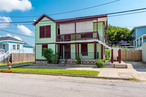 1816 20th St, Galveston, TX 77550