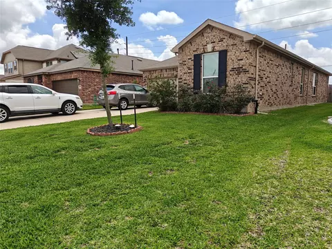 1270 Glendora Dr, Rosharon, TX 77583