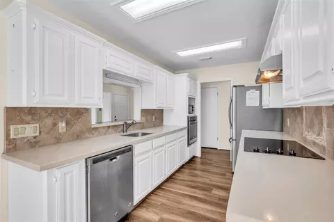Kitchen - 7 Lazy Spgs, Trinity, TX 75862 photo 2 of 6