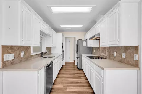 Kitchen - 7 Lazy Spgs, Trinity, TX 75862 photo 1 of 6