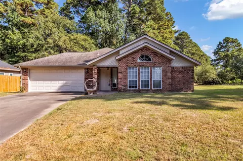 7 Lazy Spgs, Trinity, TX 75862